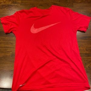 Mens Nike T-shirt